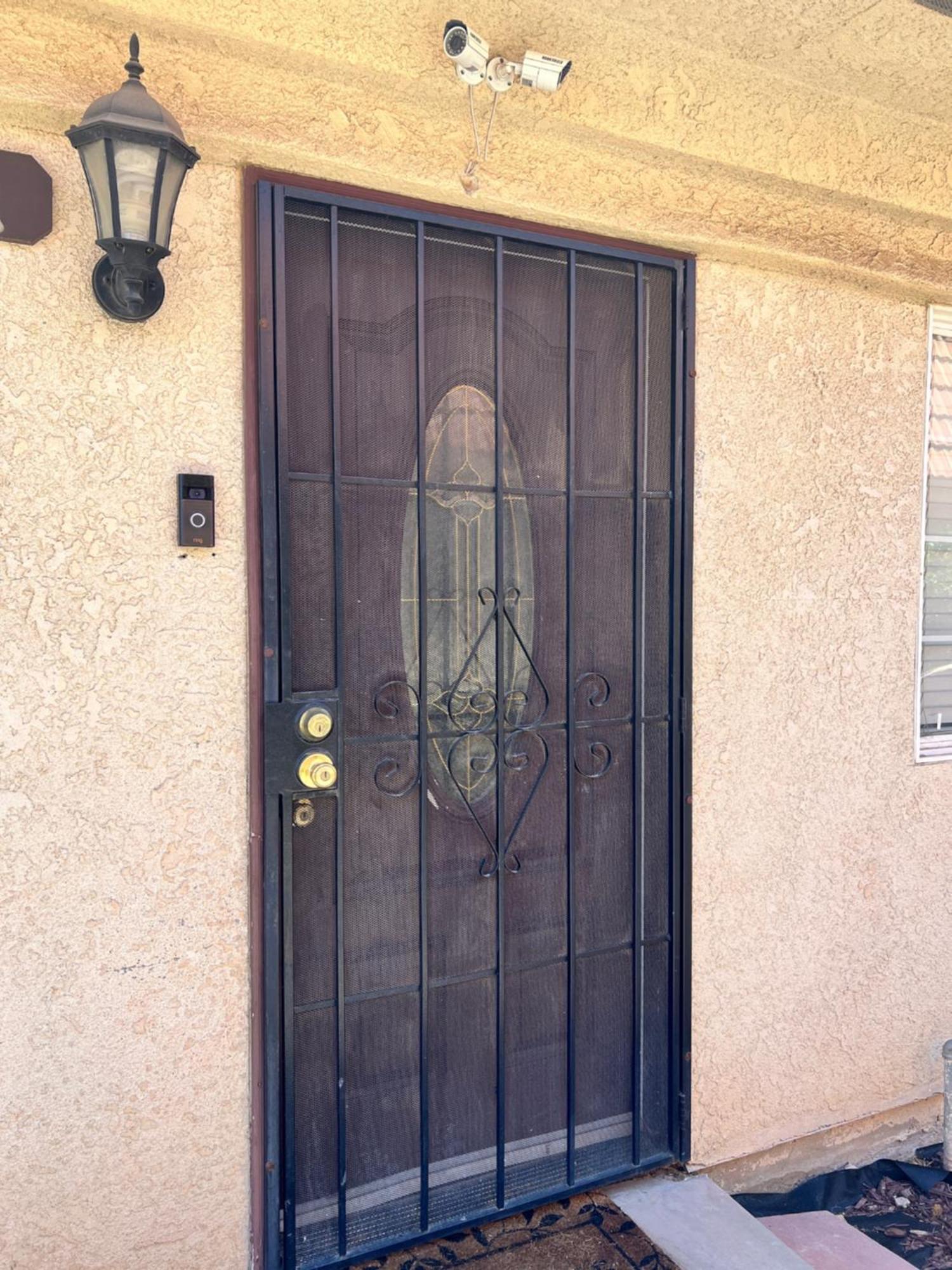 Serene 2Bed 1Bath Condo With Parking Fresno Exterior photo
